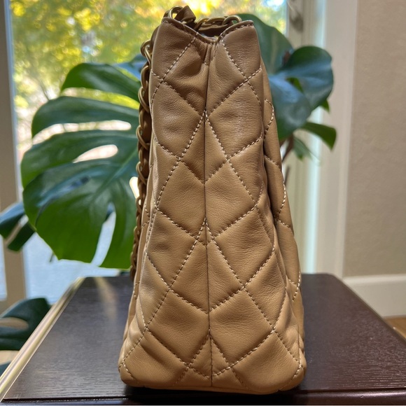CHANEL Lambskin Small Quilted CC Tote Beige - Picture 3 of 15